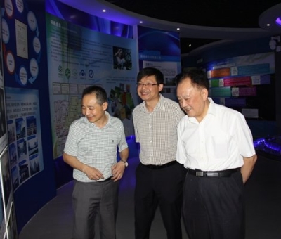 江西省農(nóng)業(yè)廳原常務(wù)副廳長(zhǎng)劉極燦蒞臨仙客來(lái)公司視察