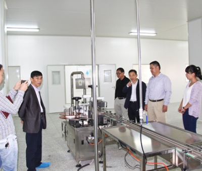 仙客來公司榮獲首批“國(guó)家林業(yè)重點(diǎn)龍頭企業(yè)”授牌儀式在仙客來公司舉行