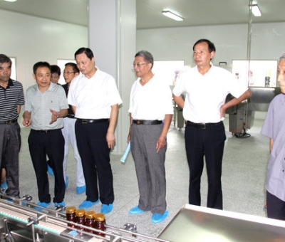 江西省老科協領導、老專家蒞臨仙客來公司考察老科協科技（培訓）示范基地工作