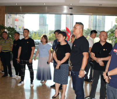 贛州市章貢區(qū)新聯(lián)會(huì)到仙客來(lái)公司交流學(xué)習(xí)