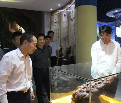 九江市委常委、副市長(zhǎng)張新龍蒞臨仙客來(lái)公司調(diào)研