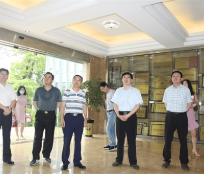 省發(fā)改委、省司法廳到仙客來公司調研“優(yōu)化營商環(huán)境”