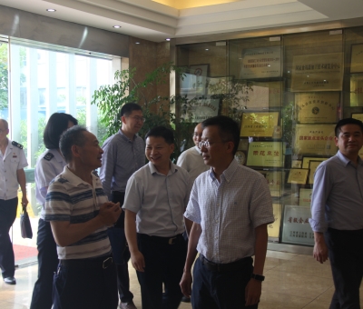 江西省稅務(wù)局黨委委員、總審計師賴竹華一行蒞臨仙客來考察調(diào)研